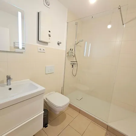 Scandi Flat Duesseldorf Airport & Messe Meerbusch